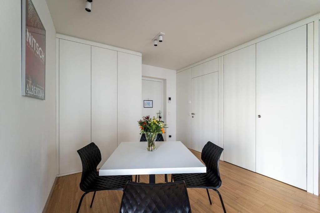 Smart Studio With Terrace By Hm Vídeň Exteriér fotografie